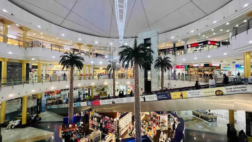 A Mall Built for Residents, Not Tourists